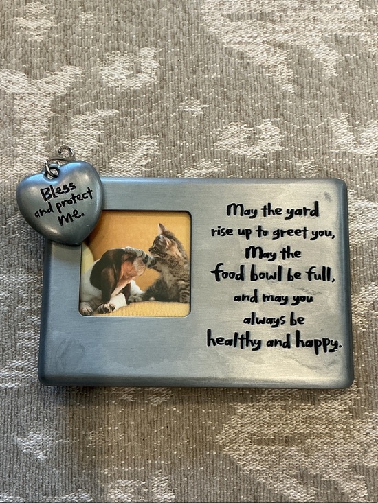 Hallmark Other - Pet Photo Frame with Keychain